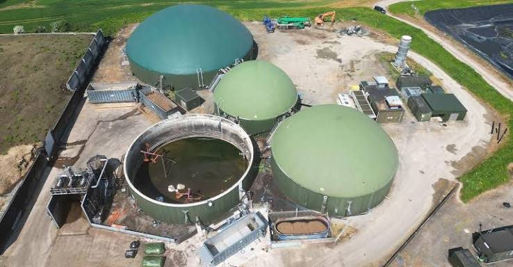 Aerial view of a renewable natural gas facility under construction.